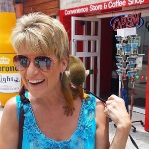 Meet your Posher, Donna